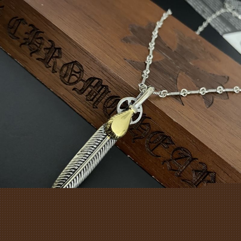 Ch**me He**ts necklaces